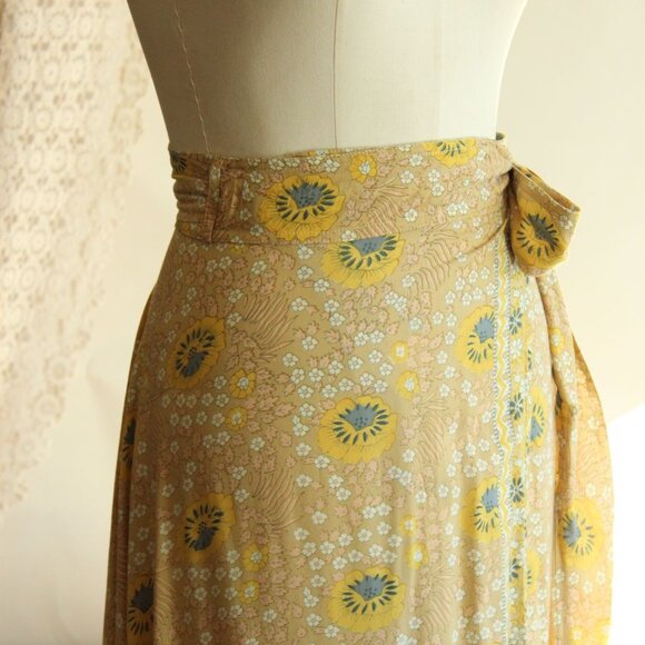 Natalie Martin Womens Wrap Skirt, Size Small, Yellow and Blue Floral Print Rayon - Picture 7 of 12